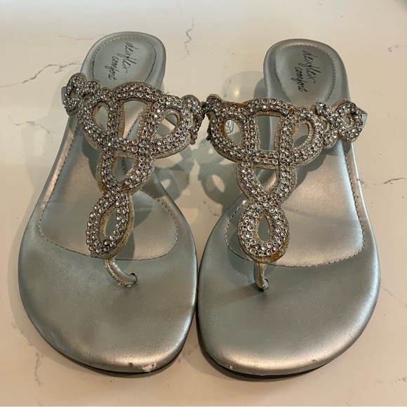 Dexflex Comfort Sz 7.5 WIDE Silver Thong Synthetic Women Sandals - Picture 3 of 11